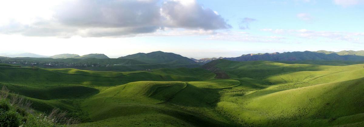 Hügellandschaft hinter Bischkek